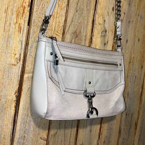 The Sak Leather Shoulder Bag - Picture 3 of 8